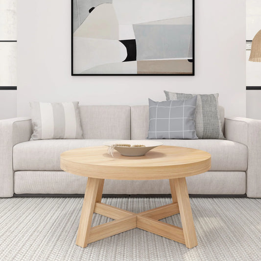 Solid Wood Round Coffee Table With a Natural Oak Appearance